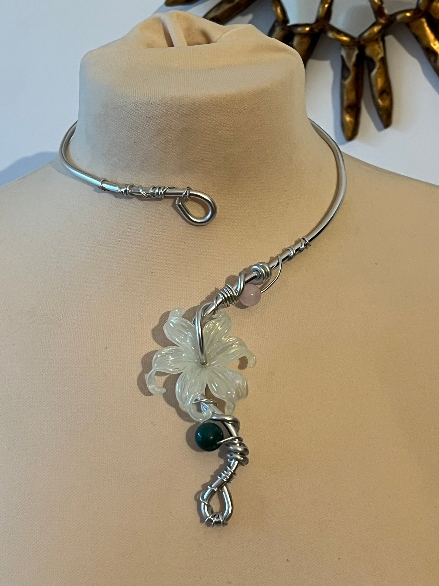 flower beads necklace