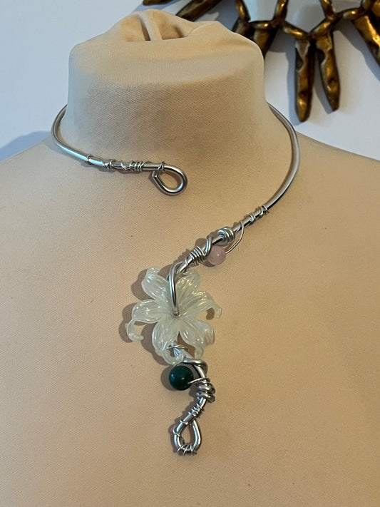 flower beads necklace