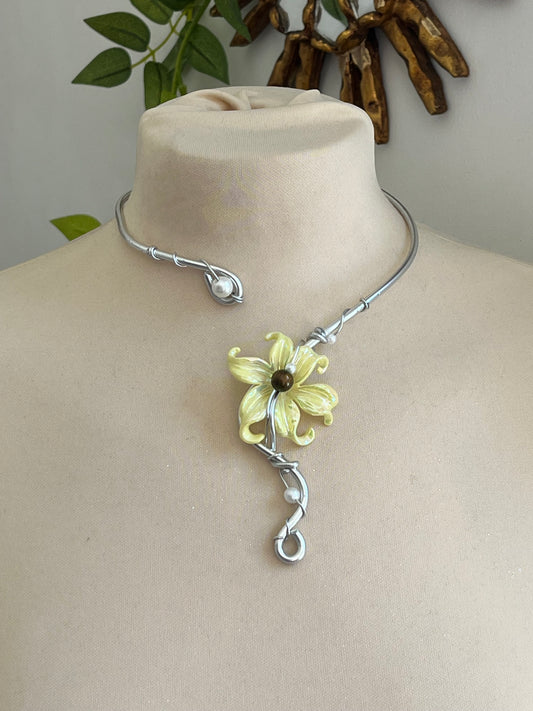 apple blossom flower necklace