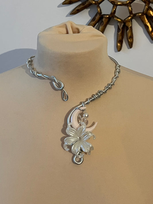 necklace pink moon flower