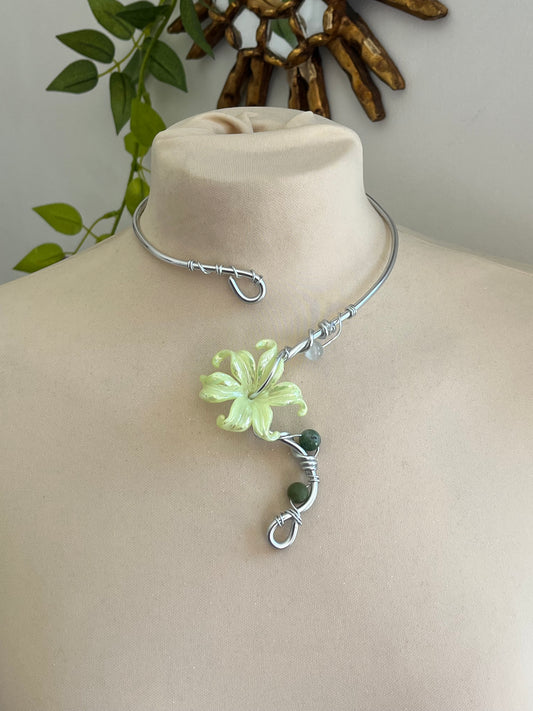 calla lily flower necklace
