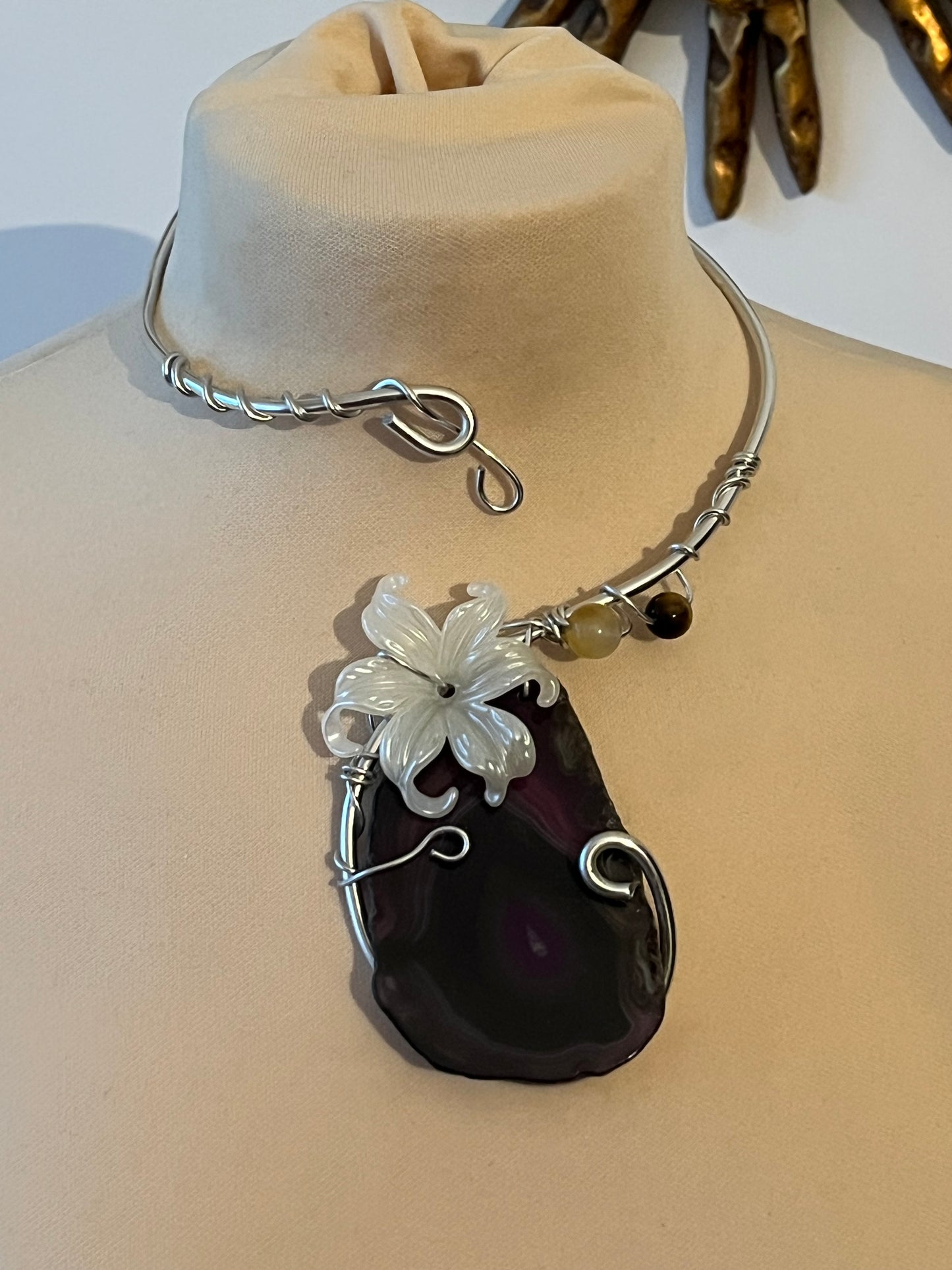 agate flower necklace
