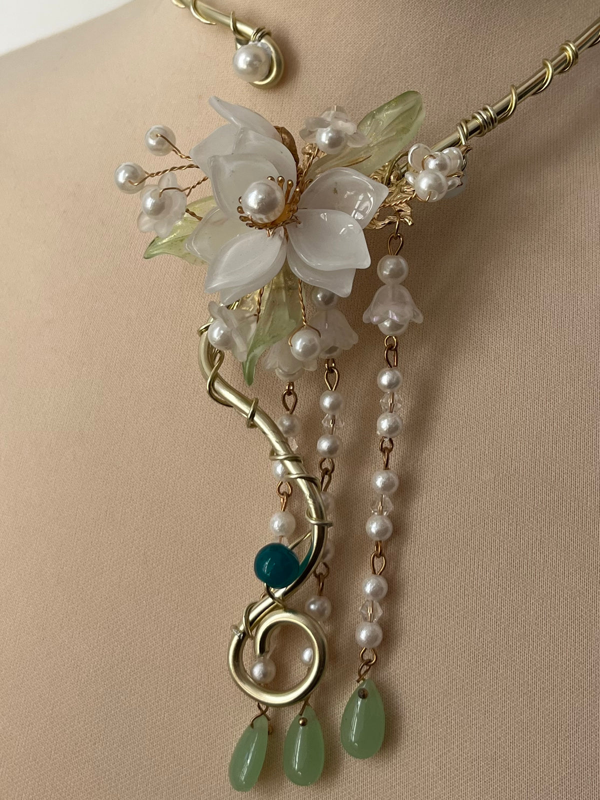 Whispering Windflower necklace
