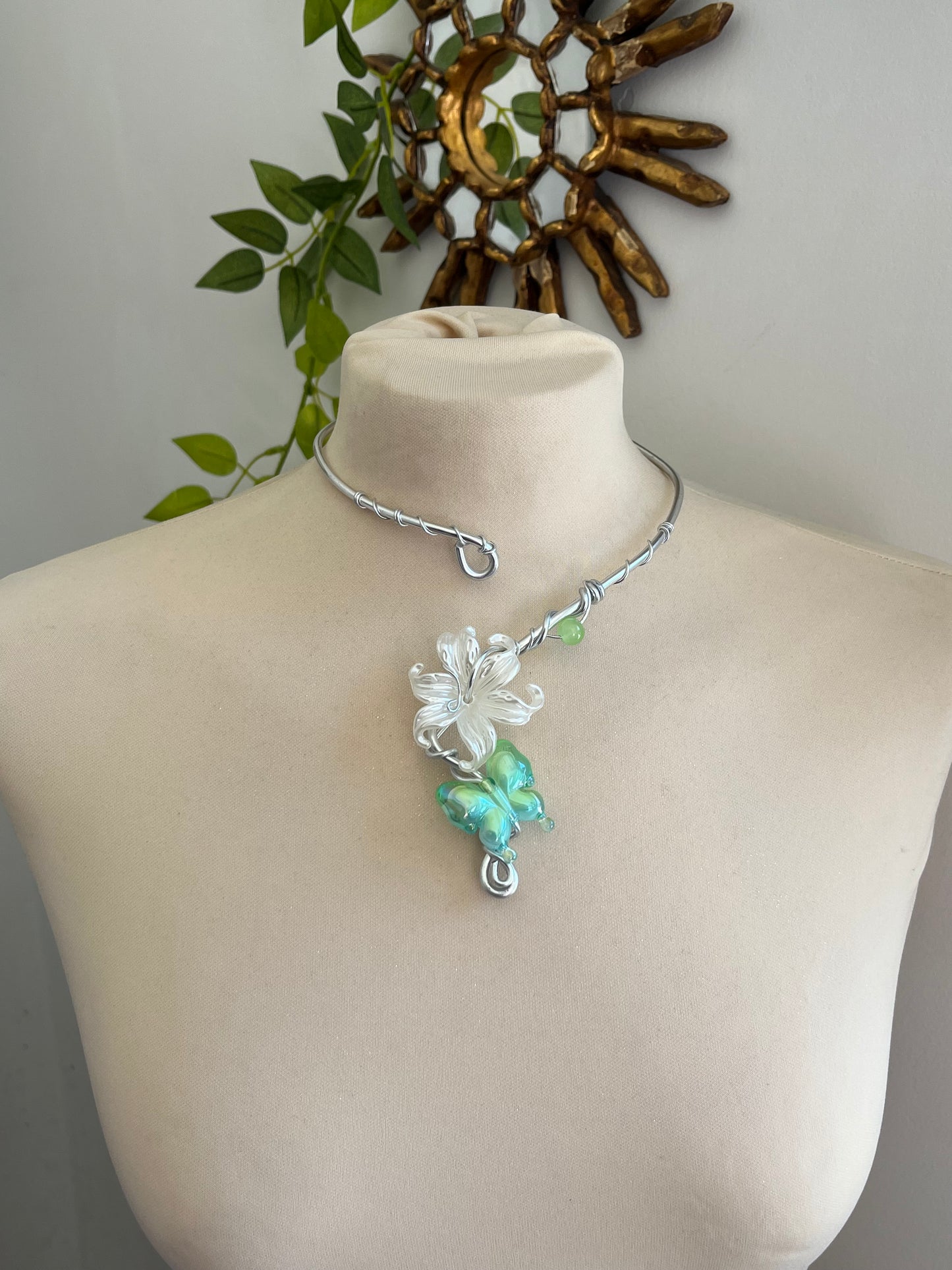 camelia flower green butterfly necklace