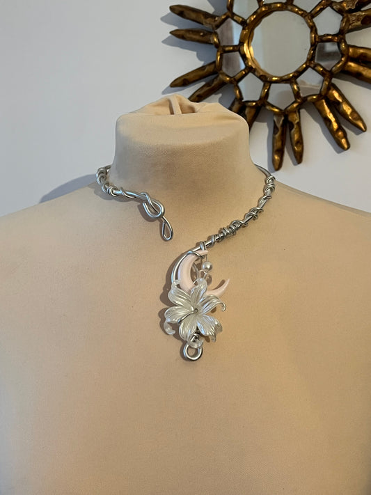 necklace pink moon flower