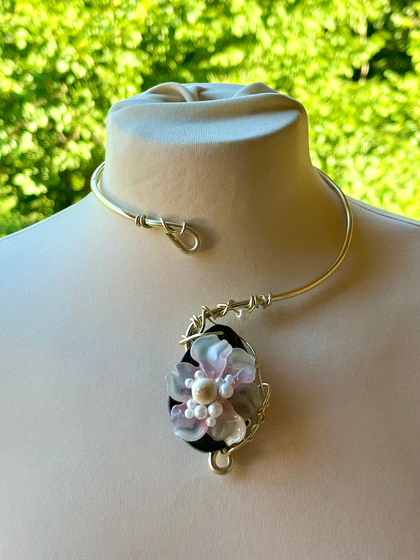 Handmade Gold Color Wire-Wrapped Black Stone & Pink Floral Choker