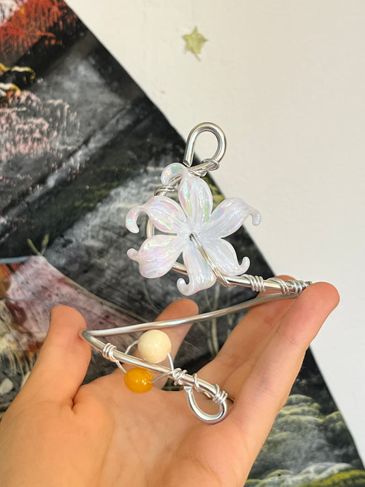 armcuff flower beads