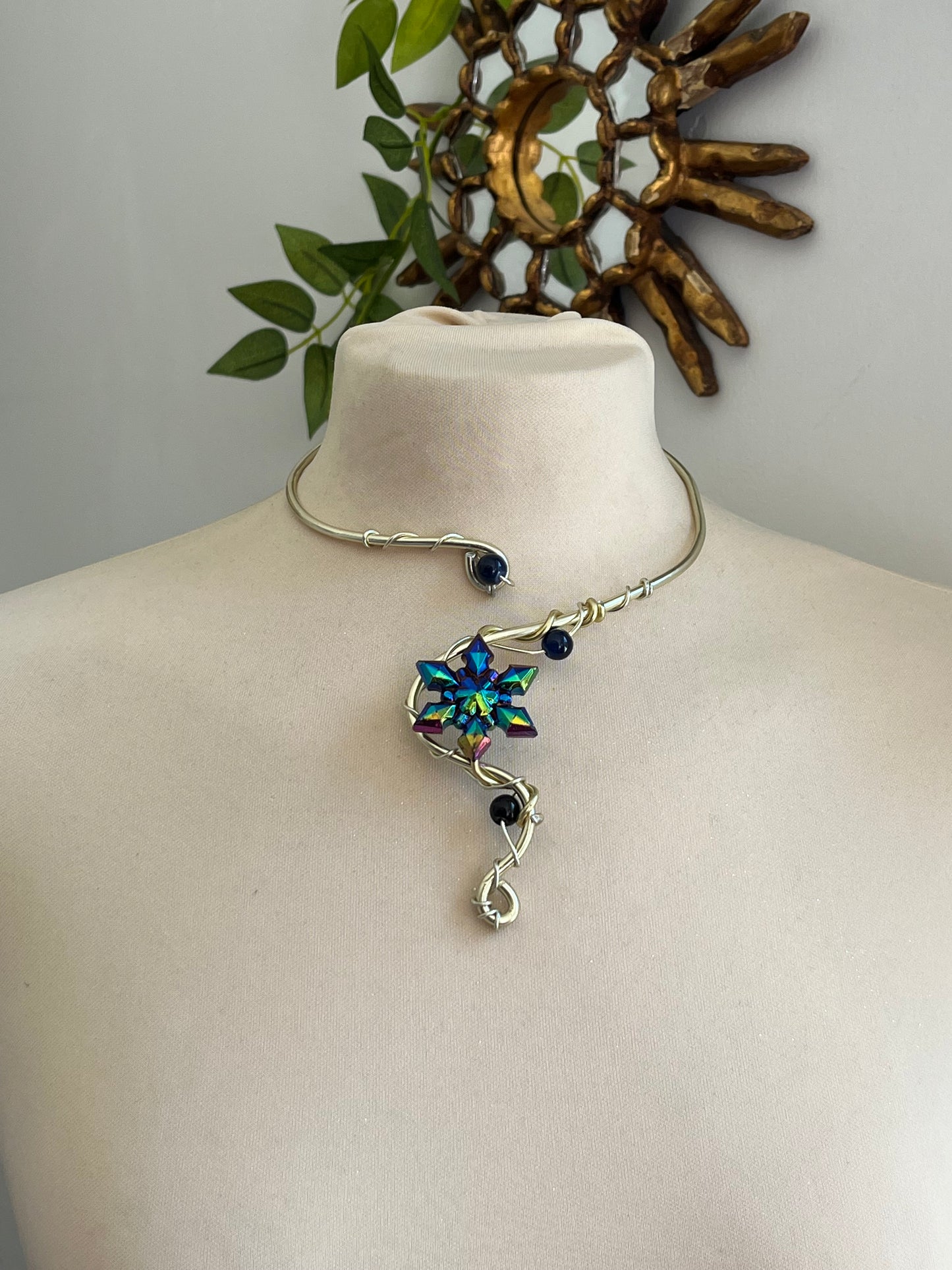 midnight snowdrop necklace