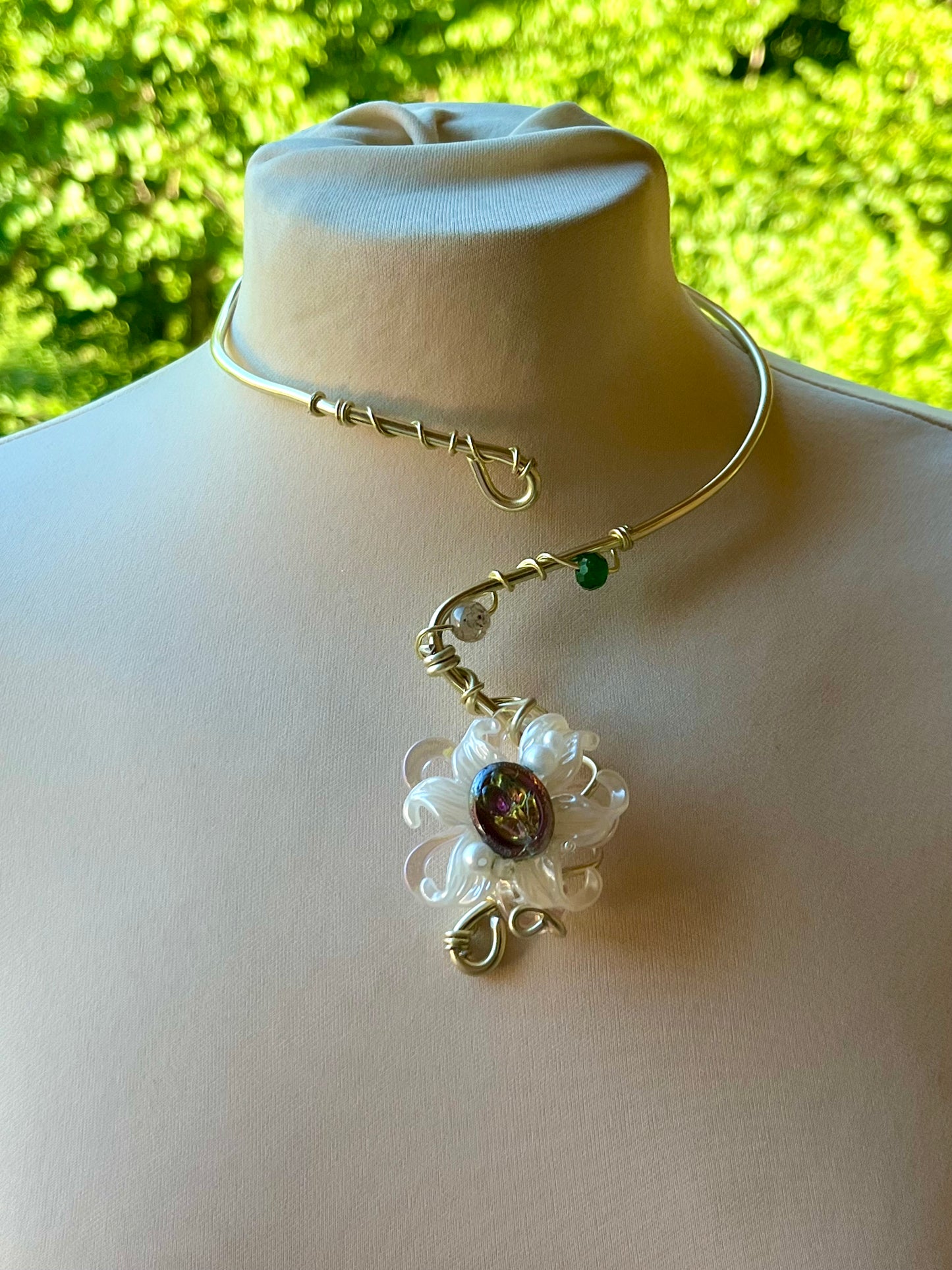 Handmade Gold Color Wire-Wrapped White Floral & Iridescent Center Choker