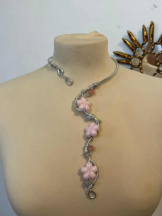 collana fiori rosa