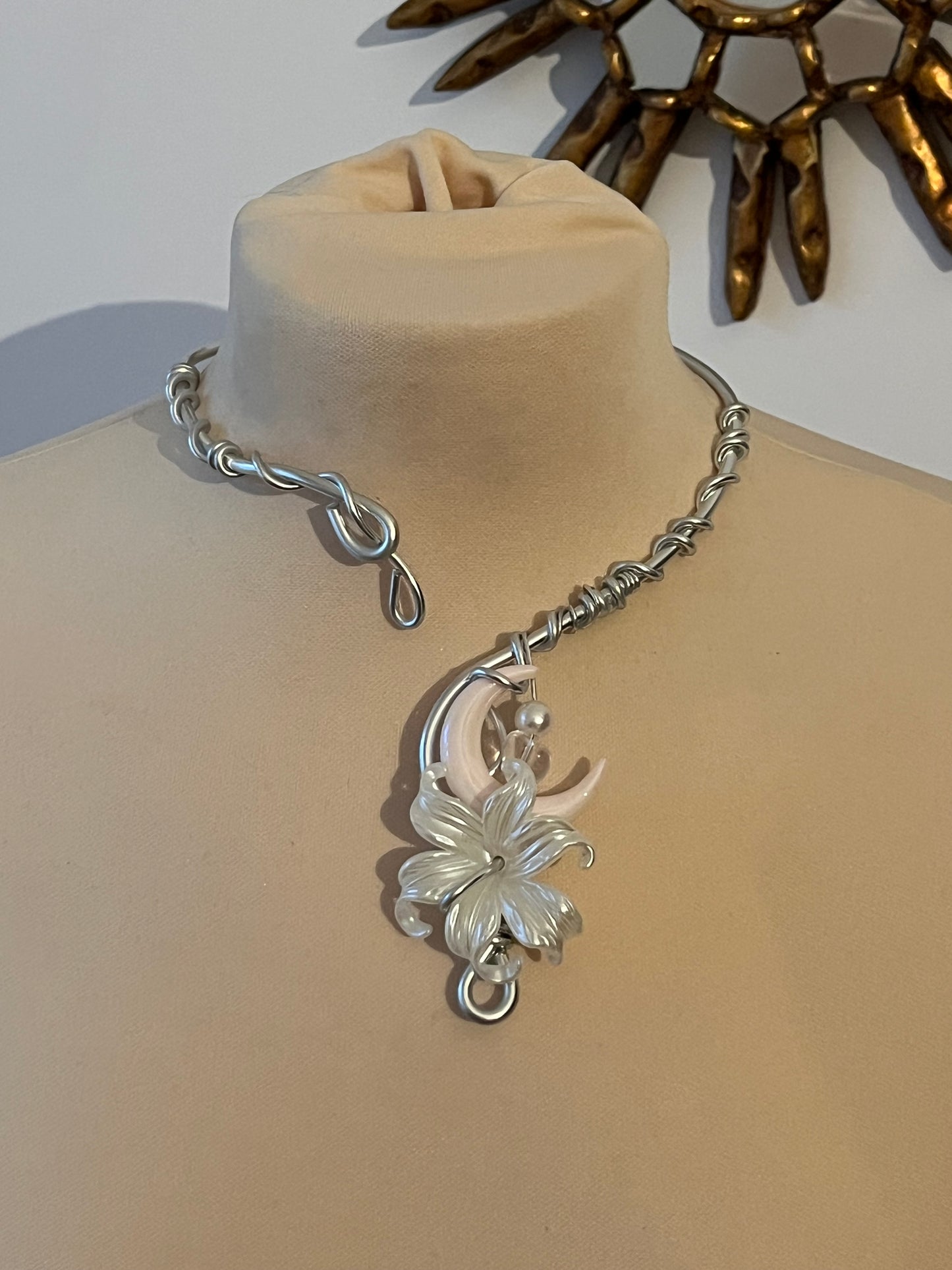 necklace pink moon flower