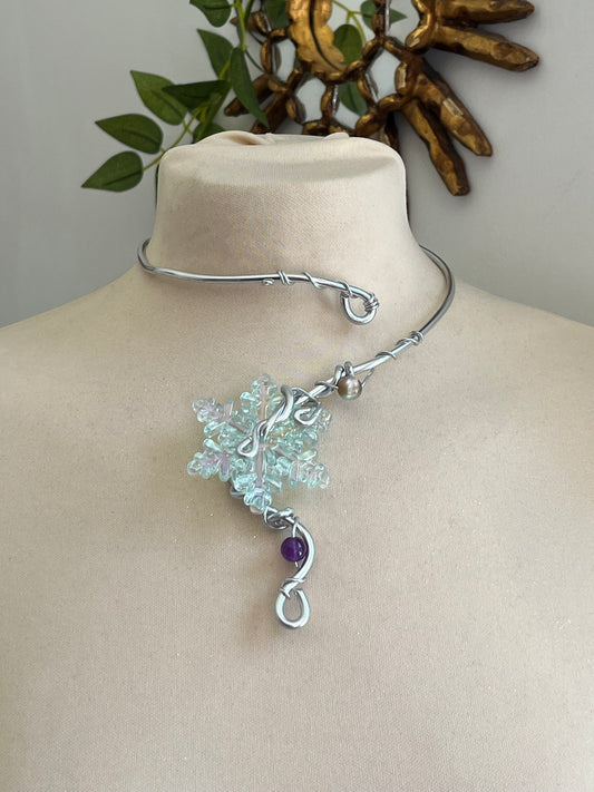 snow beads necklace