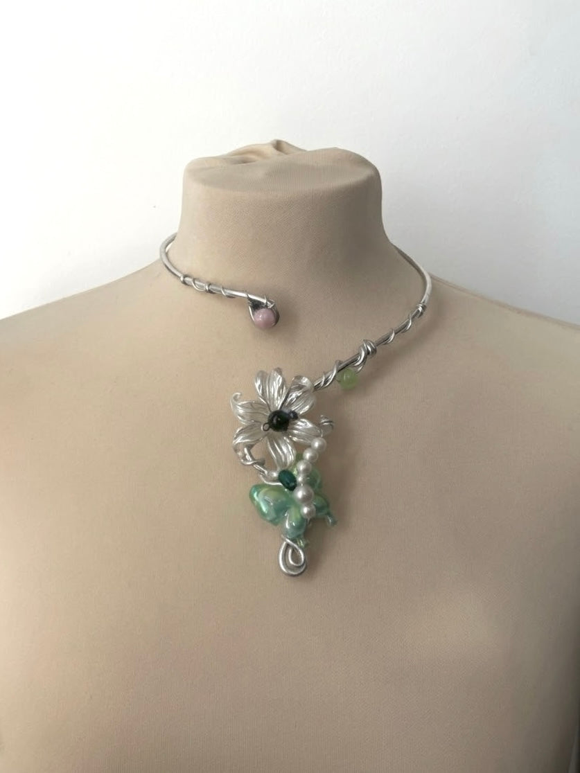 Daffodil and butterflies necklace