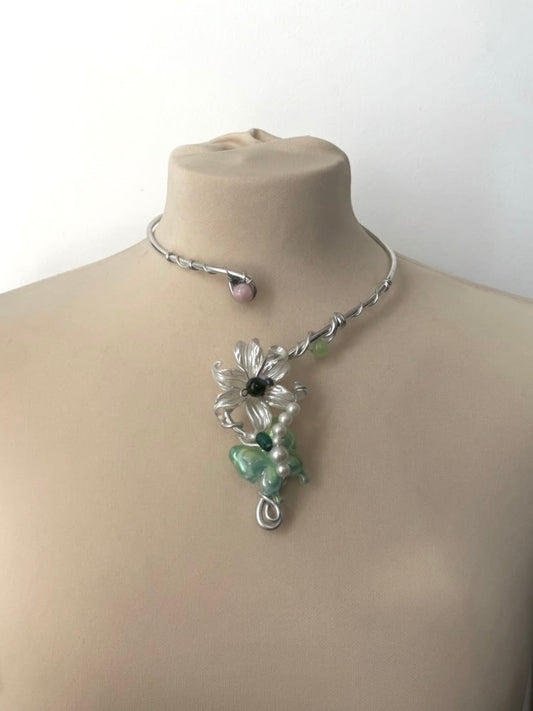 Daffodil and butterflies necklace