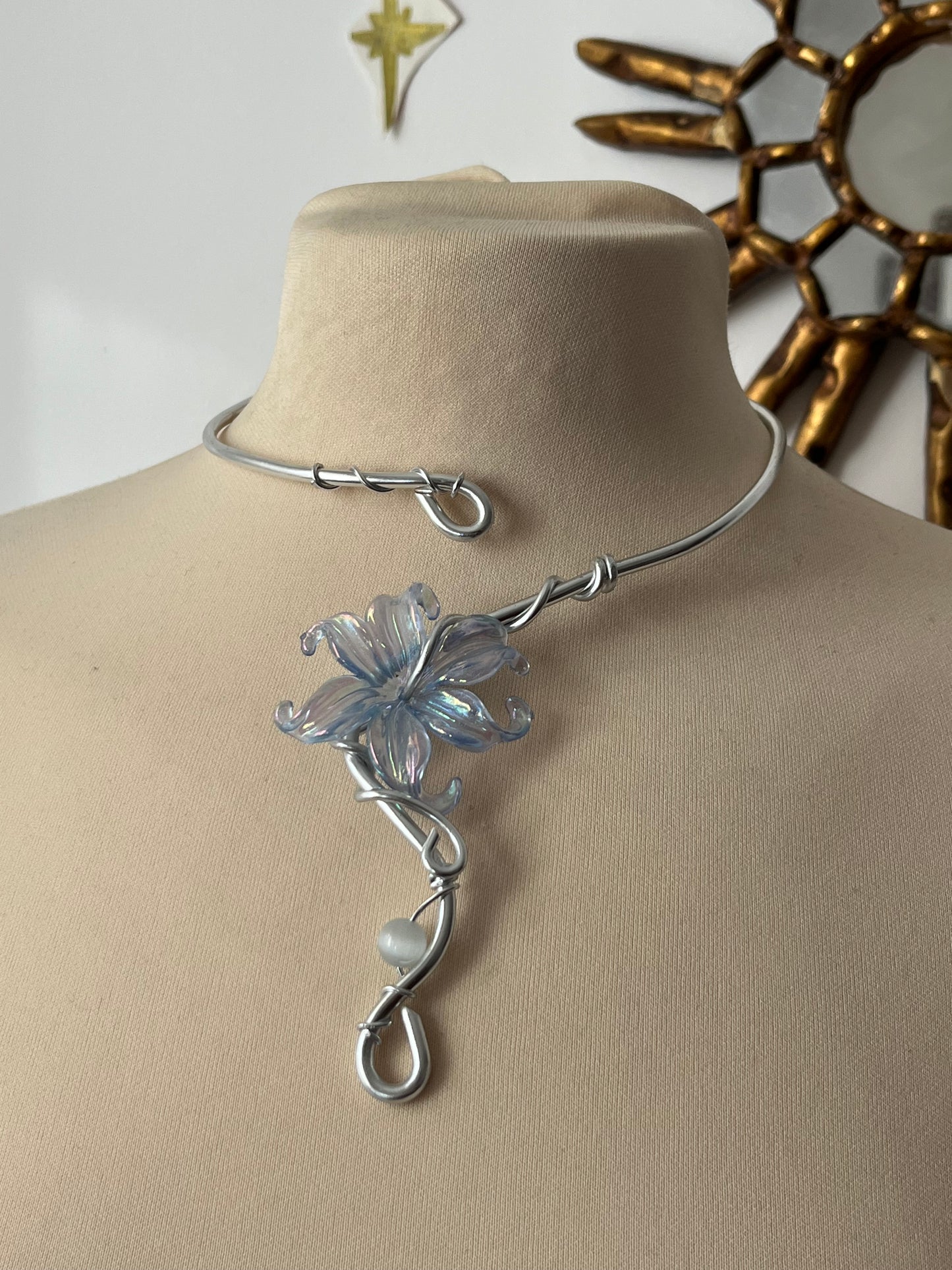 1mermaid flower necklace