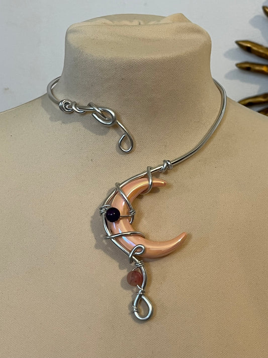 1necklace moon beads