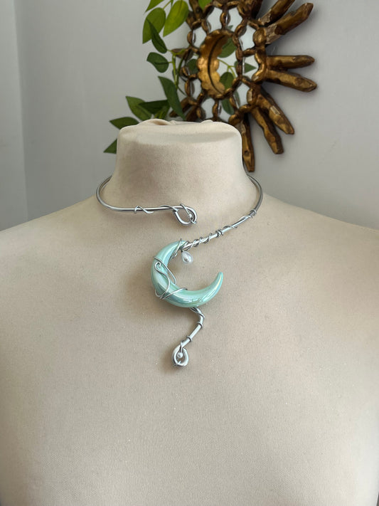 moon fairy pearl necklace