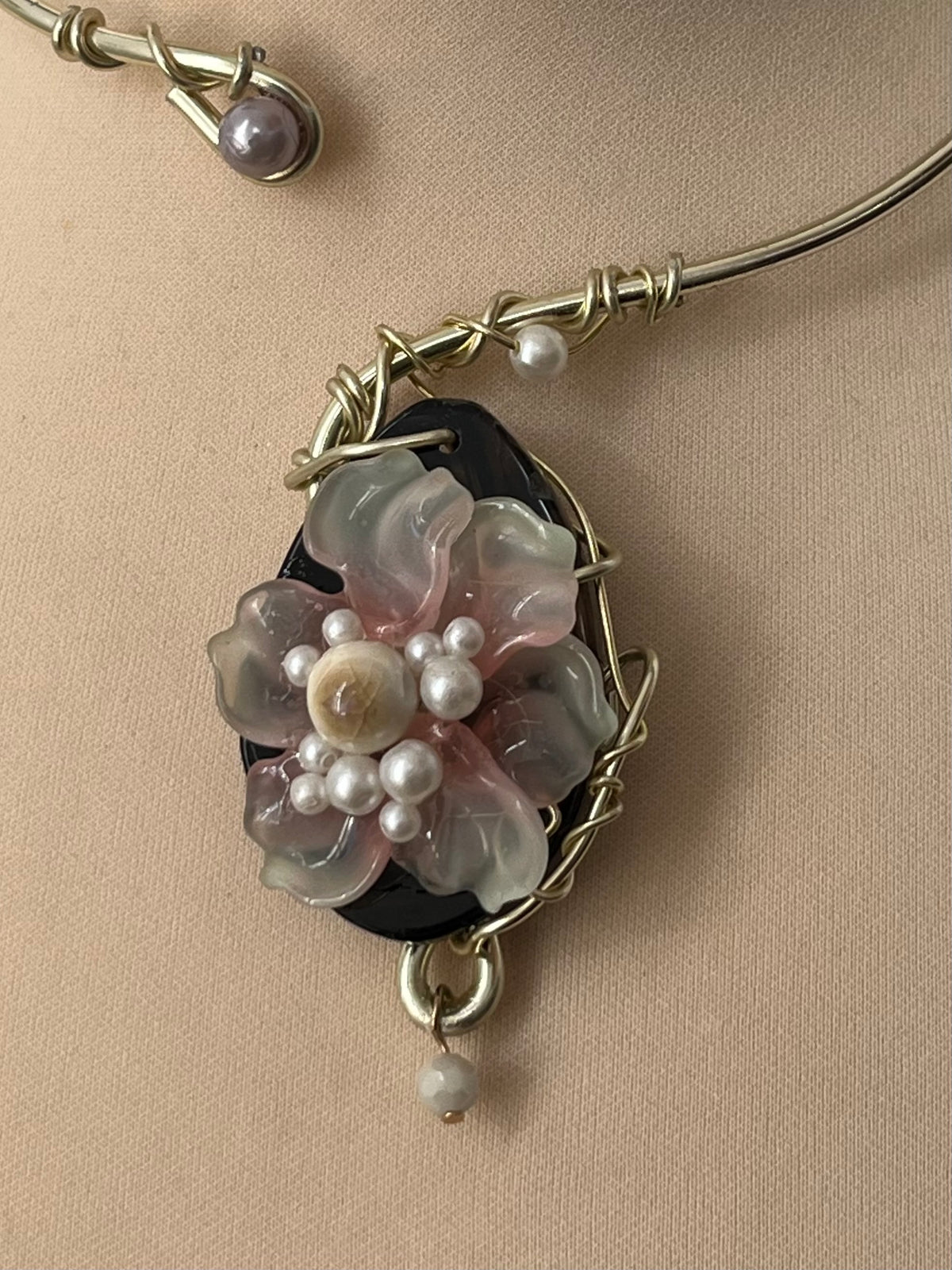 Marie Flower necklace