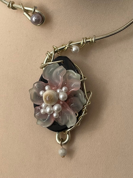 Marie Flower necklace