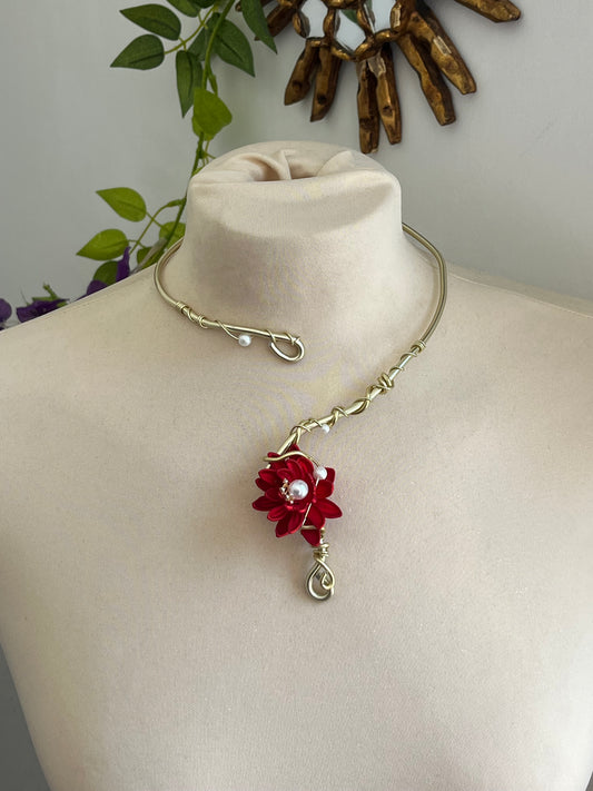 red rose pearl necklace