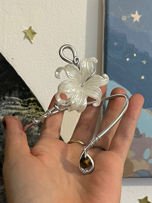 armcuff bead flower