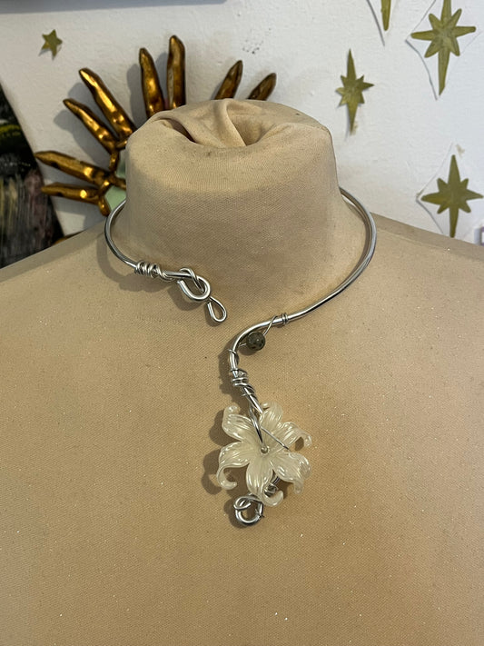 necklace bead flower