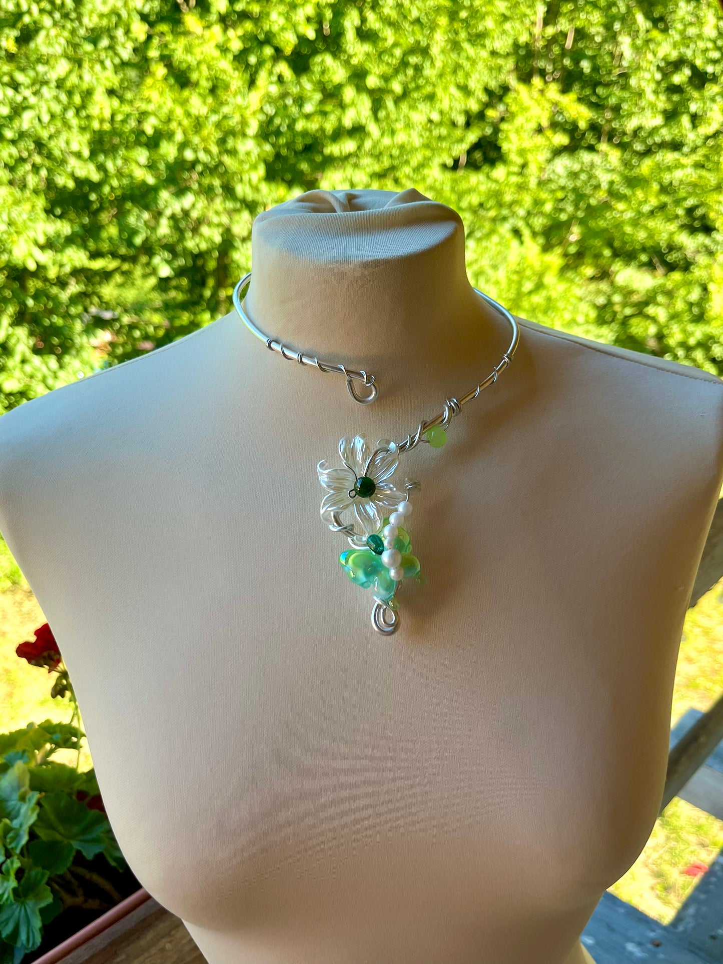 Handmade Silver Color Wire-Wrapped White & Turquoise Floral Choker with Pearls