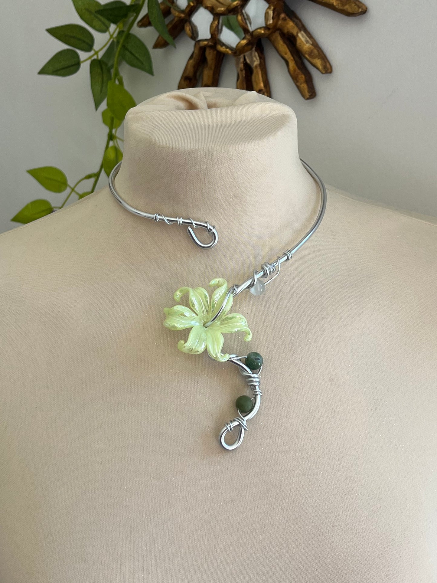 calla lily flower necklace