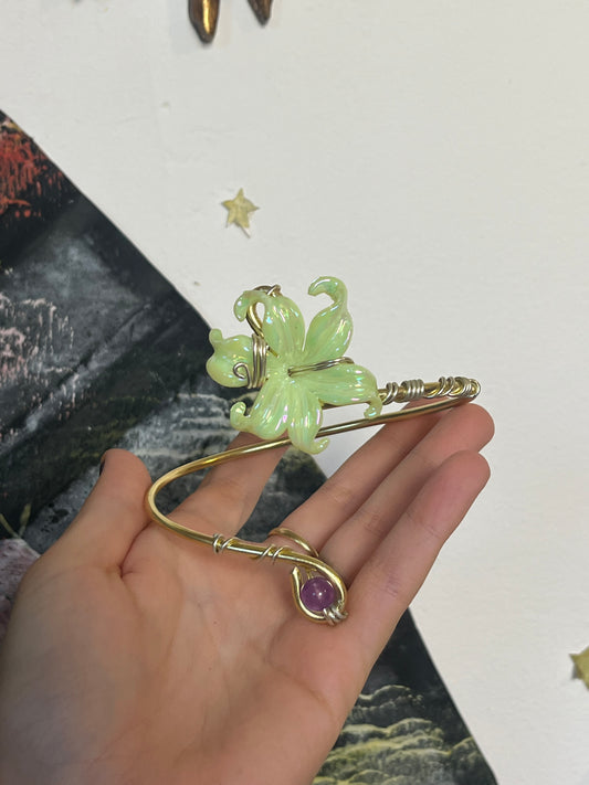 armcuff flower green bead