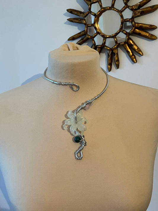 flower beads necklace