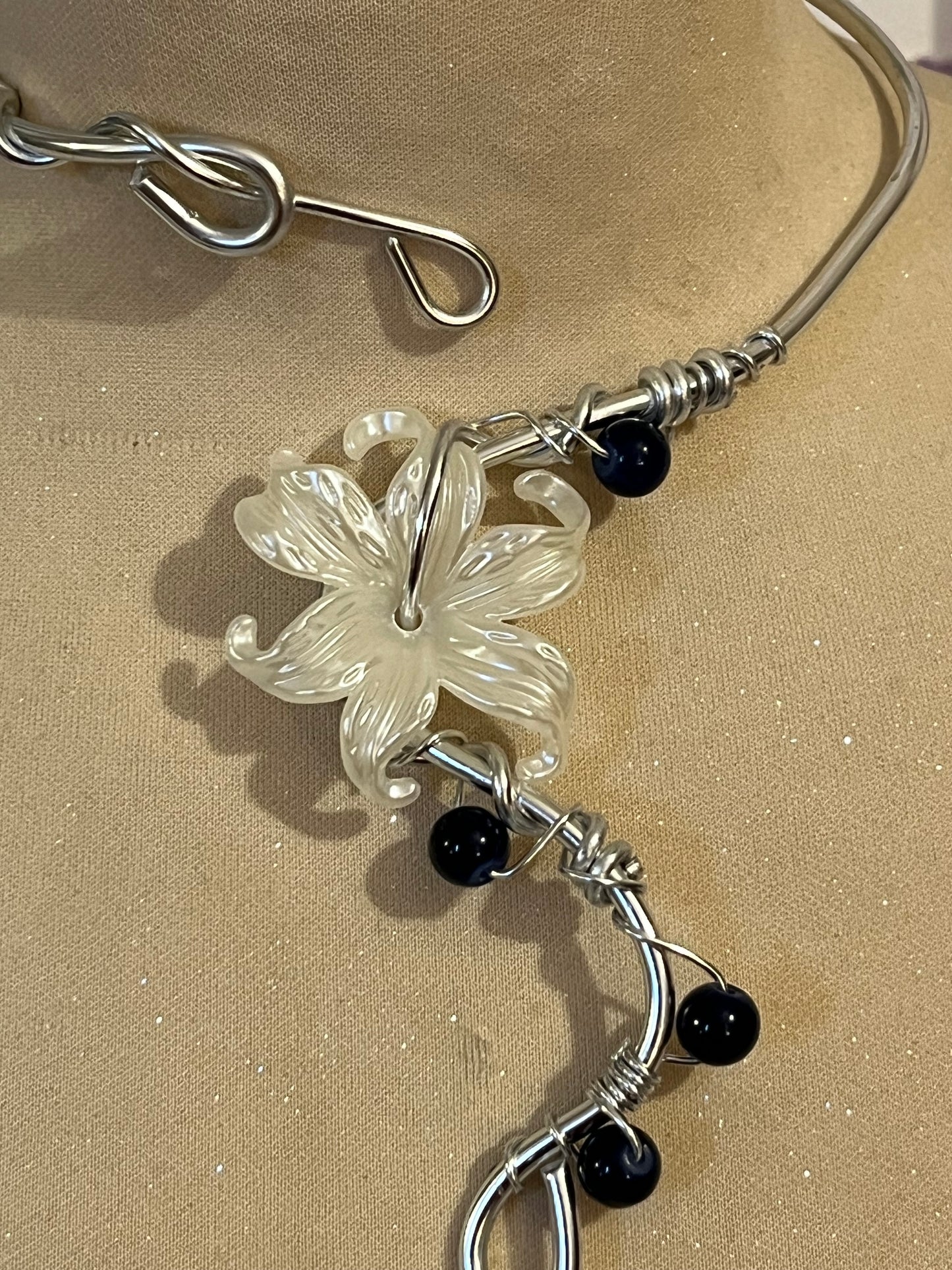 collana perline fiore