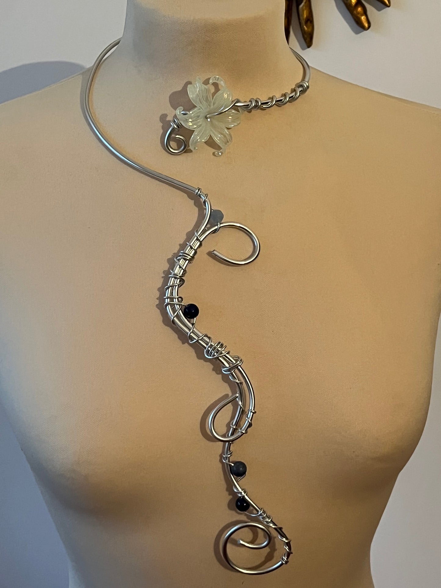 long flower necklace