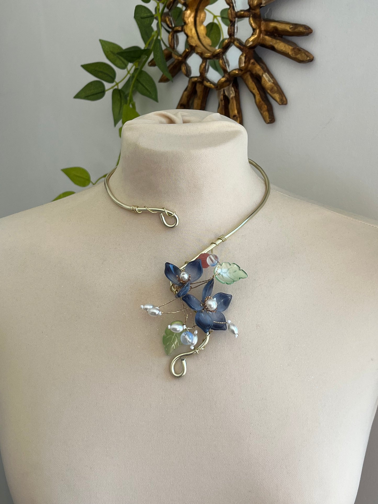Myrtle flowers pearls necklace