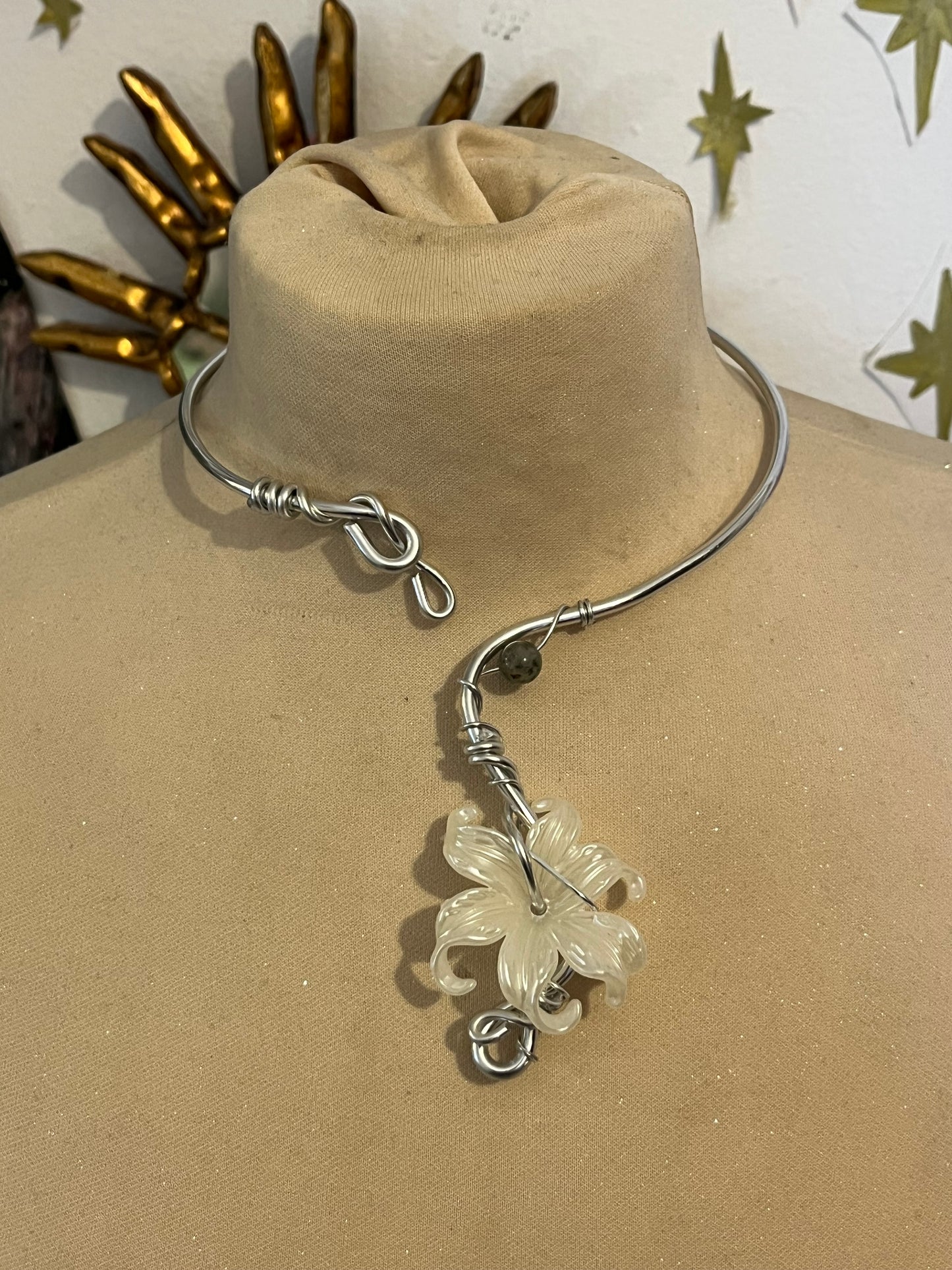necklace bead flower