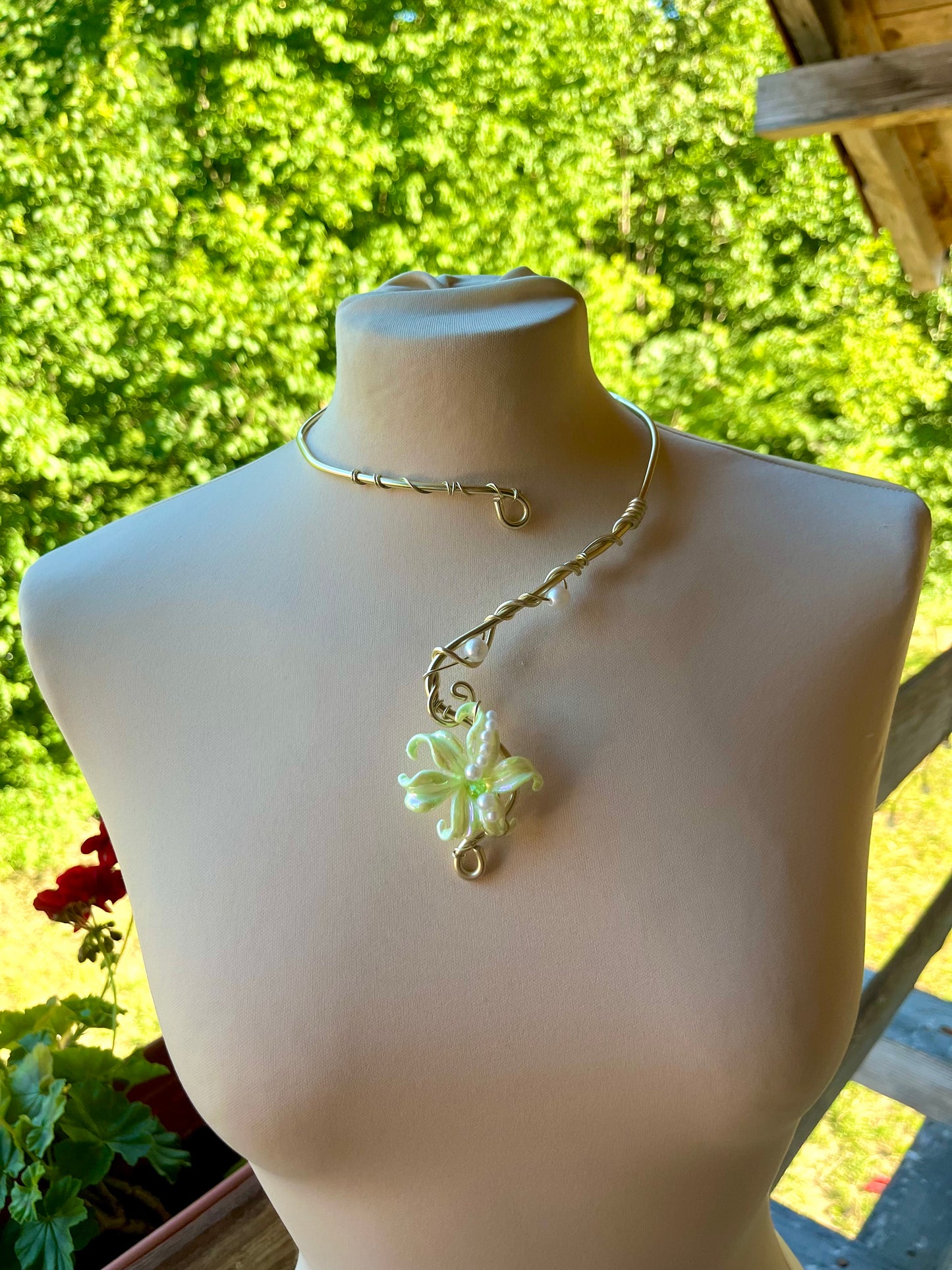 Handmade Gold Color Wire-Wrapped Pale Green Floral & Pearl Choker