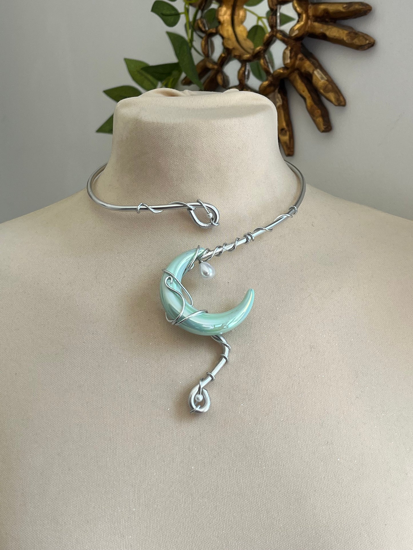 moon fairy pearl necklace
