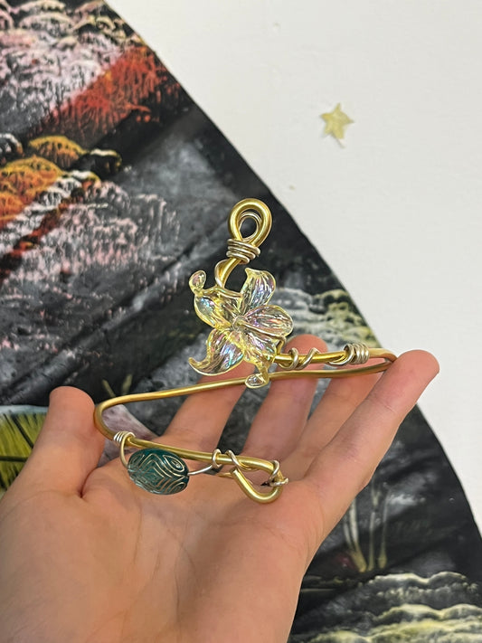 armcuff bead flower yellow