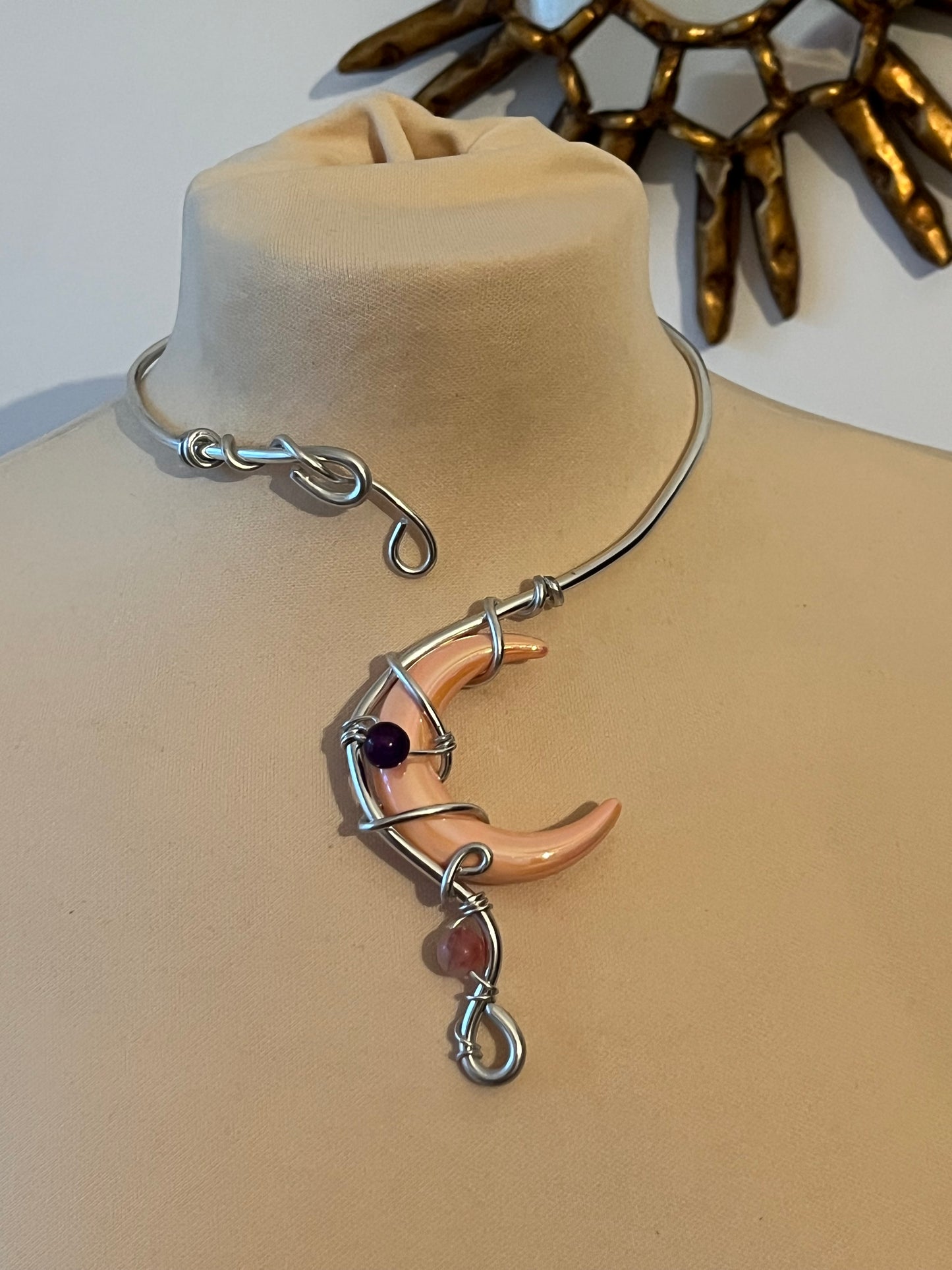 1necklace moon beads