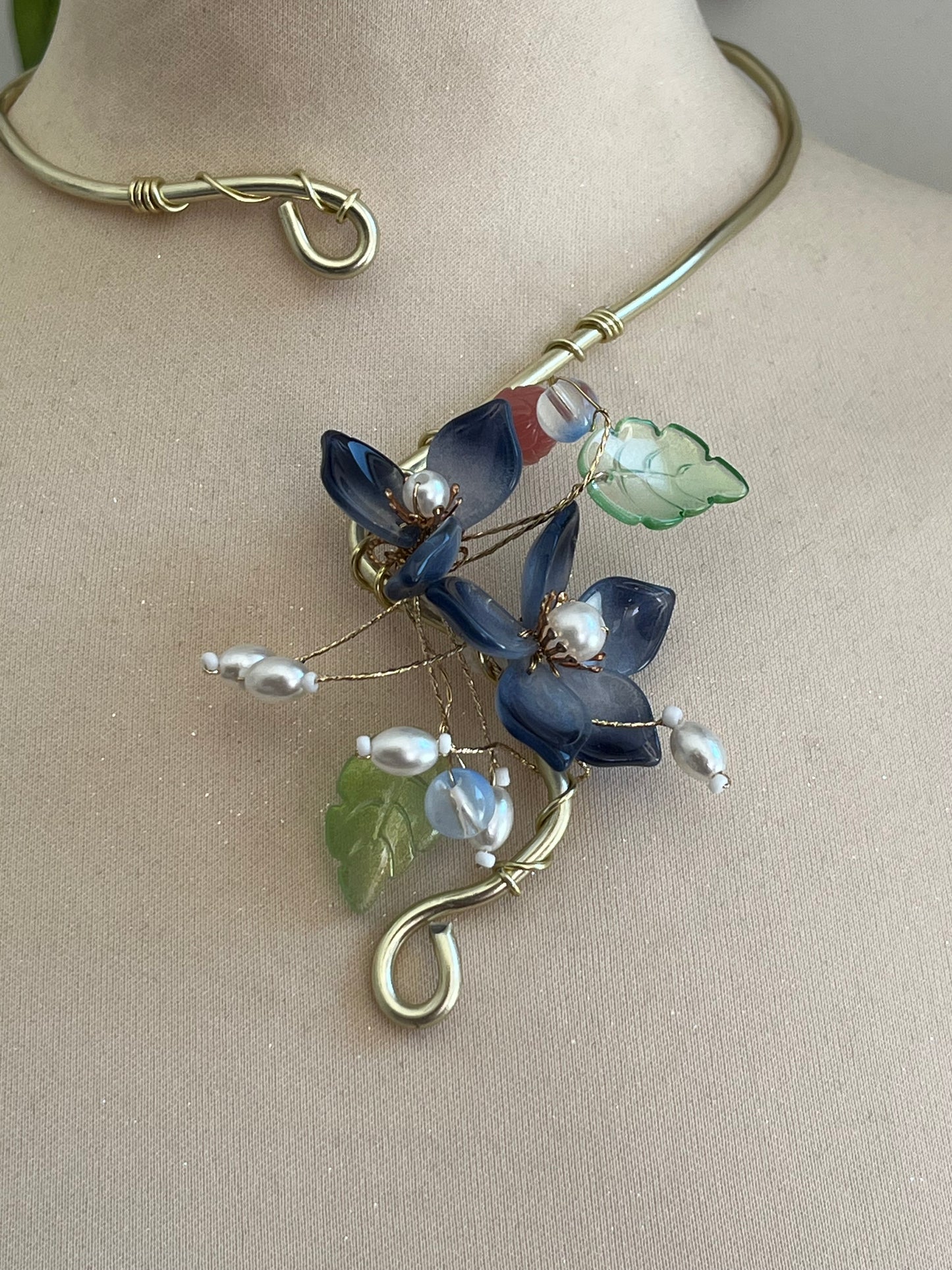 Myrtle flowers pearls necklace