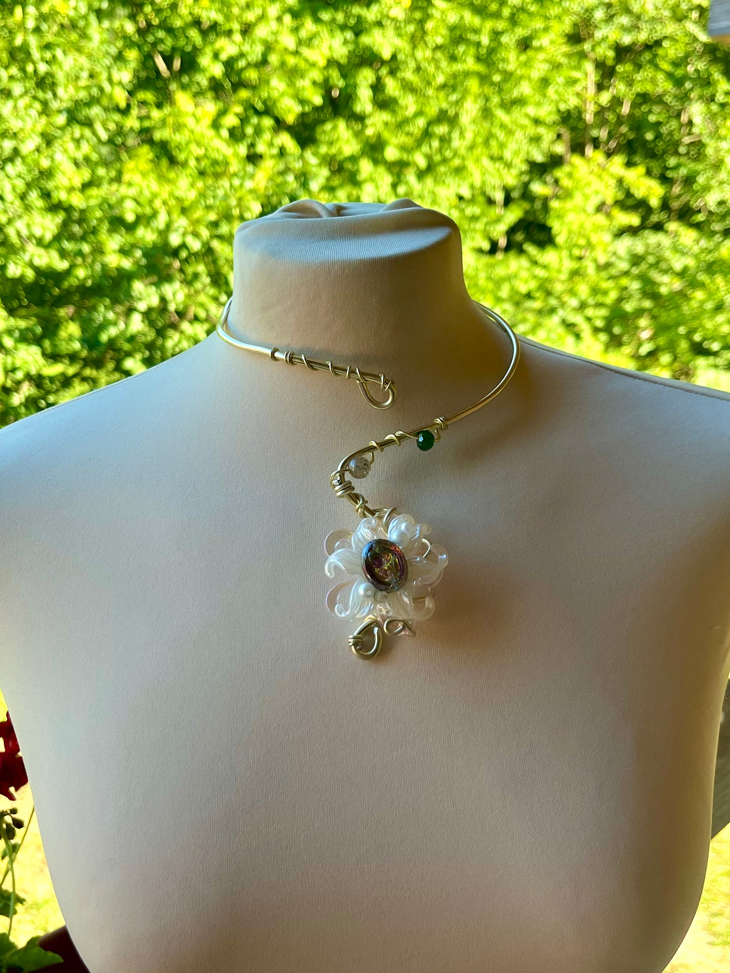 Handmade Gold Color Wire-Wrapped White Floral & Iridescent Center Choker