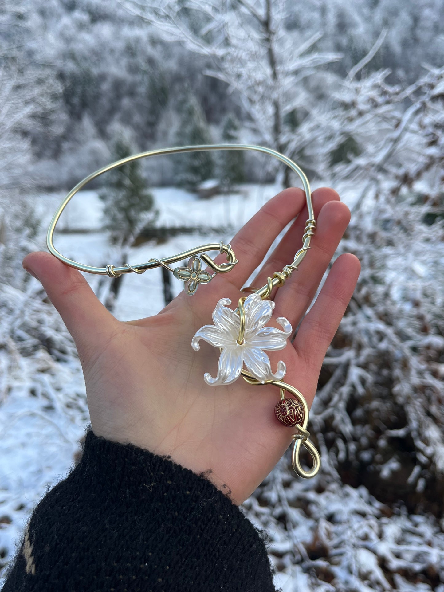 winter necklace beads