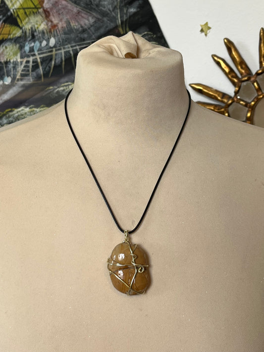 colier simplu din sârmă, piatră adevărată