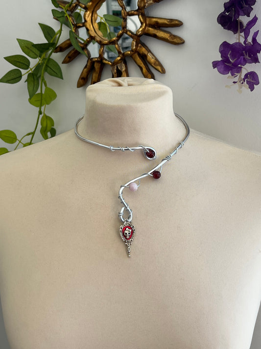 black rose baccara necklace