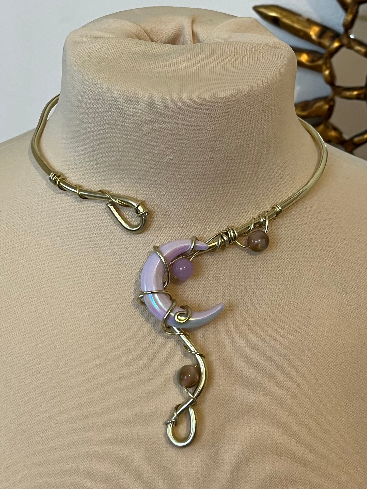 1necklace moon beads